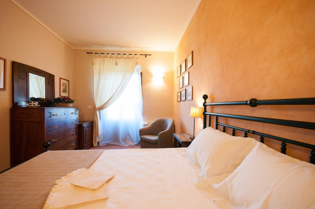 Agriturismo Borgo Tra Gli Olivi カスティリオーン・フィオレンティーノ 部屋 写真