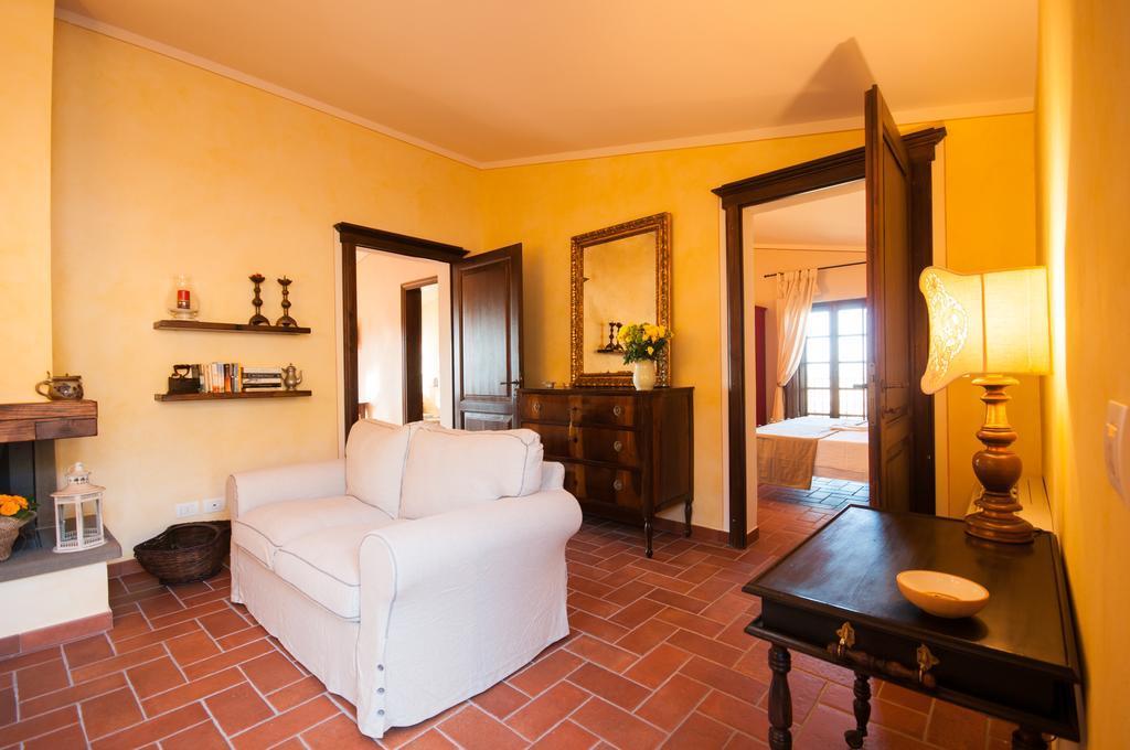 Agriturismo Borgo Tra Gli Olivi カスティリオーン・フィオレンティーノ エクステリア 写真